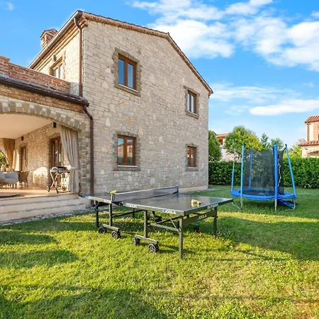 Serenita With Heated Pool فيلة Cabrunici