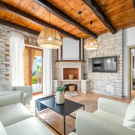 Serenita With Heated Pool * Cabrunici
